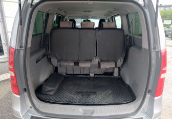 Подержанный автомобиль Hyundai H-1 2020 года (19 фото)