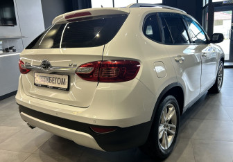 Подержанный автомобиль Brilliance V5 2014 года (6 фото)