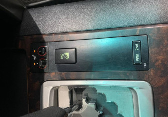 Подержанный автомобиль Toyota Land Cruiser Suv 2009 года (16 фото)