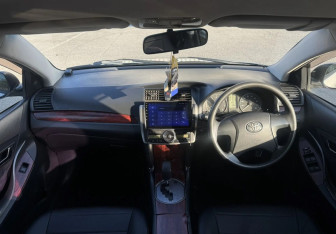 Подержанный автомобиль Toyota Allion 2008 года (14 фото)