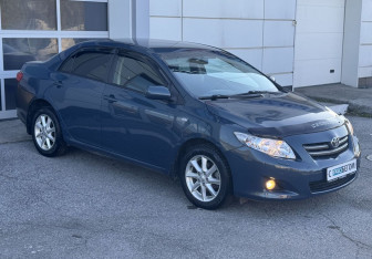 Подержанный автомобиль Toyota Corolla Sedan 2007 года (4 фото)