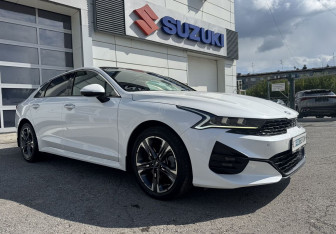 Подержанный автомобиль Kia K5 2021 года (3 фото)