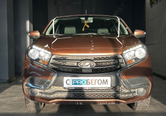 Подержанный автомобиль LADA (ВАЗ) XRAY 2018 года (3 фото)