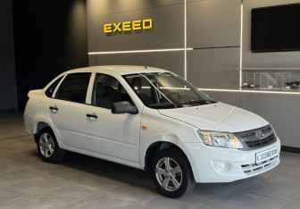 Подержанный автомобиль LADA (ВАЗ) Granta Sedan 2014 года (4 фото)