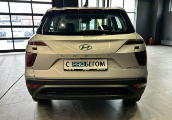 Подержанный автомобиль Hyundai Creta 2021 года (7 фото)