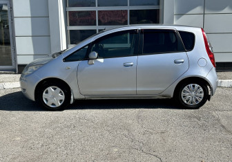 Подержанный автомобиль Mitsubishi Colt Hatchback 2010 года (5 фото)