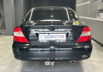 Подержанный автомобиль Toyota Camry Sedan 2003 года (15 фото)