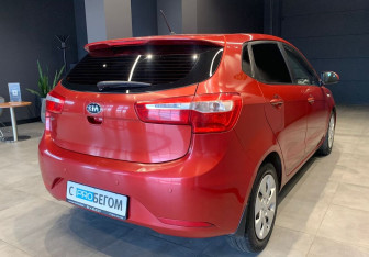 Подержанный автомобиль Kia Rio Hatchback 2014 года (5 фото)