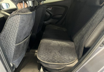 Подержанный автомобиль Hyundai ix35 2014 года (9 фото)