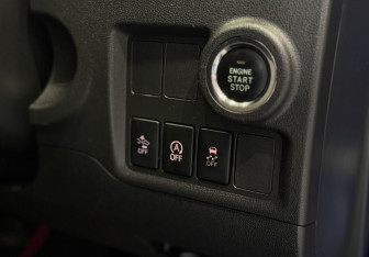 Подержанный автомобиль Toyota Passo 2017 года (14 фото)