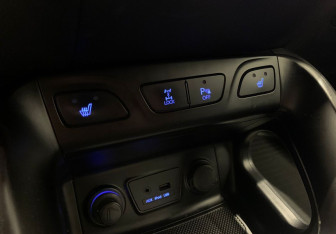 Подержанный автомобиль Hyundai ix35 2013 года (8 фото)