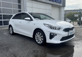 Подержанный автомобиль Kia Ceed Hatchback 2019 года (4 фото)