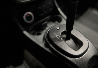 Подержанный автомобиль Renault Duster 2014 года (12 фото)