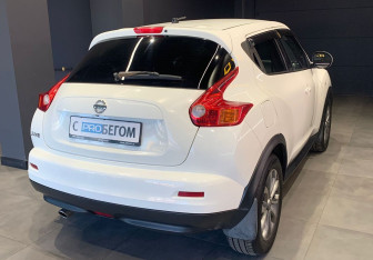 Подержанный автомобиль Nissan Juke 2014 года (5 фото)