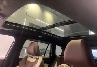 Подержанный автомобиль Geely Monjaro 2023 года (20 фото)