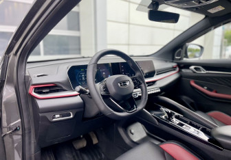 Подержанный автомобиль Geely Coolray 2024 года (14 фото)