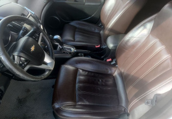 Подержанный автомобиль Chevrolet Cruze Hatchback 2014 года (7 фото)