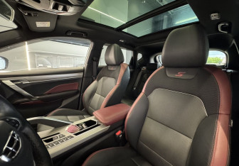 Подержанный автомобиль Geely Coolray 2022 года (19 фото)