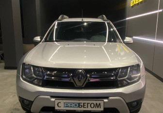 Подержанный автомобиль Renault Duster 2019 года (4 фото)