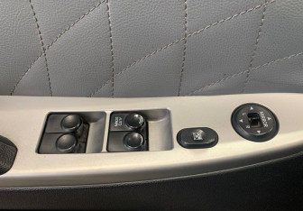 Подержанный автомобиль Hyundai Solaris Sedan 2011 года (8 фото)