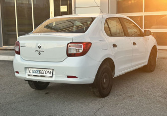 Подержанный автомобиль Renault Logan Sedan 2014 года (9 фото)