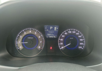 Подержанный автомобиль Hyundai Solaris Sedan 2013 года (13 фото)