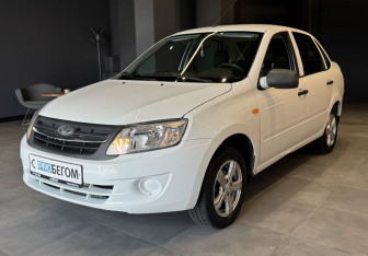 Подержанный автомобиль LADA (ВАЗ) Granta Sedan 2014 года (2 фото)