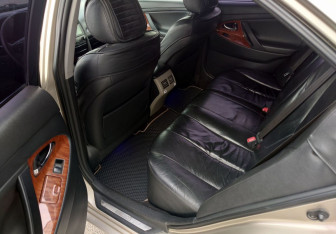 Подержанный автомобиль Toyota Camry Sedan 2008 года (9 фото)
