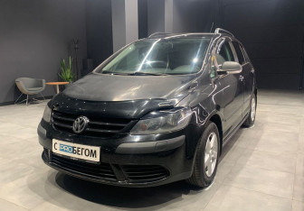 Подержанный автомобиль Volkswagen Golf Plus 2008 года (4 фото)