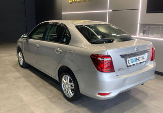 Подержанный автомобиль Toyota Corolla Sedan 2018 года (5 фото)