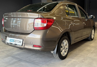 Подержанный автомобиль Renault Logan Sedan 2018 года (5 фото)