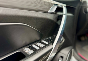 Подержанный автомобиль Geely Atlas Pro 2022 года (14 фото)