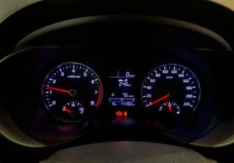 Подержанный автомобиль Kia Rio Sedan 2019 года (11 фото)