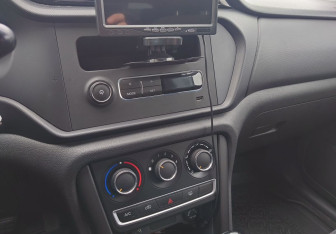 Подержанный автомобиль Chery Tiggo 3 2018 года (14 фото)