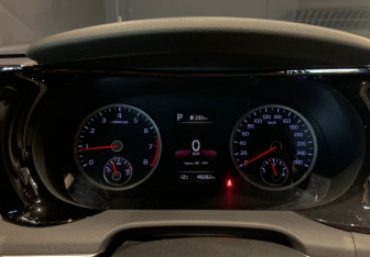 Подержанный автомобиль Kia K5 2021 года (15 фото)