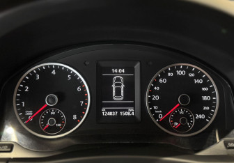 Подержанный автомобиль Volkswagen Tiguan 2016 года (16 фото)