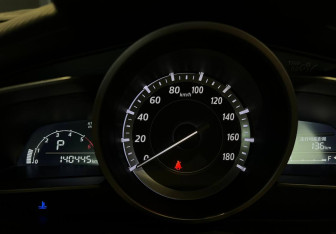 Подержанный автомобиль Mazda CX-3 2015 года (9 фото)