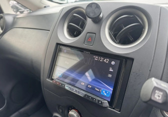 Подержанный автомобиль Nissan Note 2017 года (16 фото)
