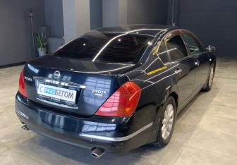 Подержанный автомобиль Nissan Teana 2007 года (7 фото)