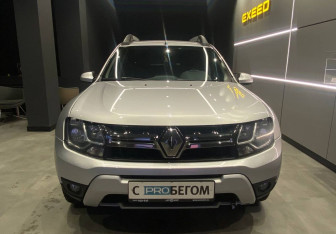 Подержанный автомобиль Renault Duster 2019 года (2 фото)