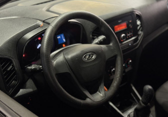 Подержанный автомобиль LADA (ВАЗ) XRAY 2018 года (9 фото)