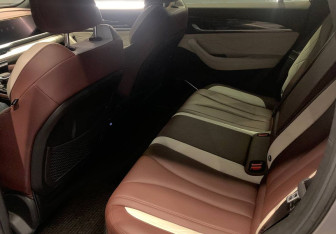 Подержанный автомобиль Geely Monjaro 2023 года (18 фото)