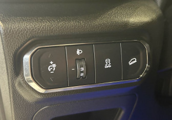 Подержанный автомобиль Haval Jolion 2023 года (18 фото)