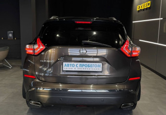 Подержанный автомобиль Nissan Murano Suv 2018 года (6 фото)