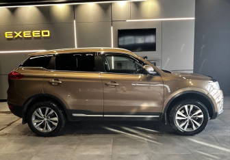 Подержанный автомобиль Geely Atlas 2021 года (5 фото)