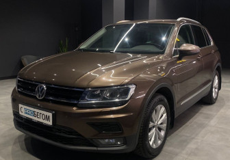 Подержанный автомобиль Volkswagen Tiguan 2017 года (2 фото)