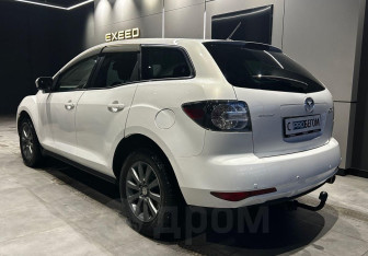 Подержанный автомобиль Mazda CX-7 2011 года (7 фото)