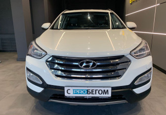 Подержанный автомобиль Hyundai Santa Fe 2014 года (3 фото)