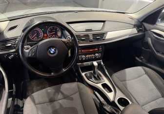Подержанный автомобиль BMW X1 2014 года (8 фото)