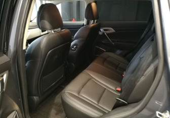 Подержанный автомобиль Geely Atlas 2020 года (17 фото)